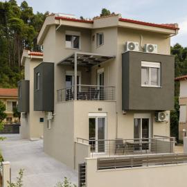 V Luxury Apartments Siviri II、シビリのホテル