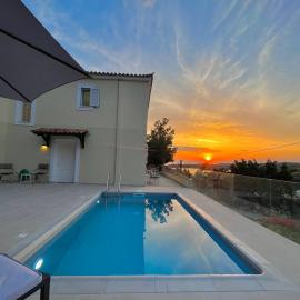 Iliana Exclusive Villa - Private Pool, hotel in Porto Heli