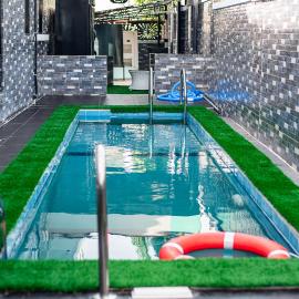 NIFEWAT APARTMENT,Dijon studio apartment with pool,WiFi, gym,Netflix and sit out area