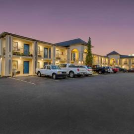 Motel 6 Bossier City, La, hotel u gradu Bosijer Siti