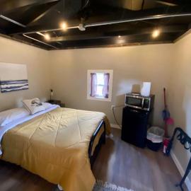 Cabin 7 at Horse Creek Resort, hotel i Rapid City