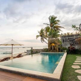 Utama Villas Beach Front Candidasa, hotel in Candidasa