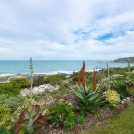 Oceanview House، فندق في ستروزباي