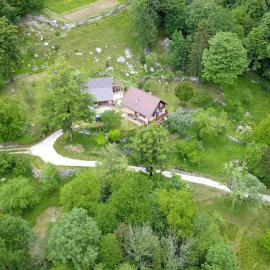 Posestvo Tmžek, hotel in Bovec