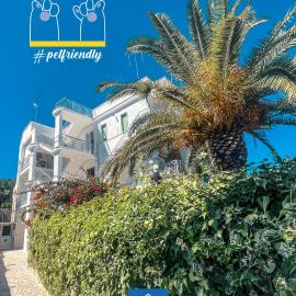 The Family Nest - Casa Eva, hotell sihtkohas Manfredonia