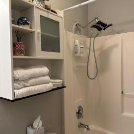 Quiet room in a family home, hotel in Lehigh Acres