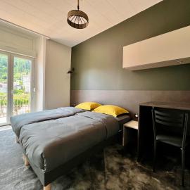 Appart'hôtel Les Célestins, Hotel in Vals-les-Bains