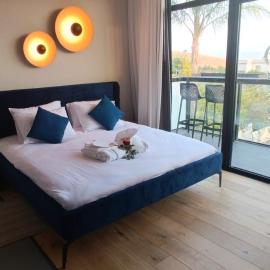 yoga Lake view – hotel w mieście Had Ness