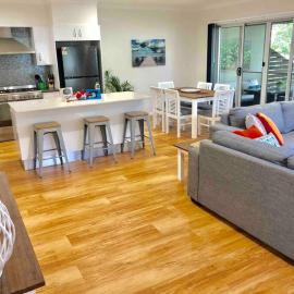 DELUXE Escape! Central, NEW & Spacious 3 Bed