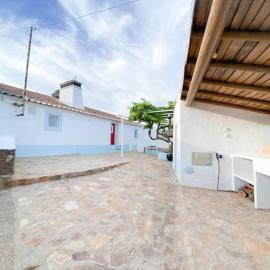 Monte da Borrega - Casa de Campo, hotel in Esperança