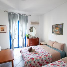 Hara's Studio, hotel sa Perdika