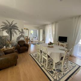 Gite-le-7, Hotel in Brive-la-Gaillarde