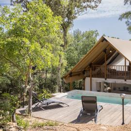 Le lodge de la Catouniere, hotel in Castillon-du-Gard