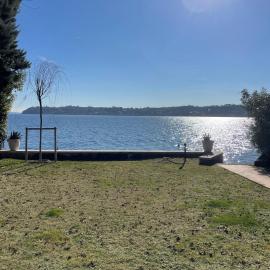 Lakefront holiday, hotel u gradu Salo