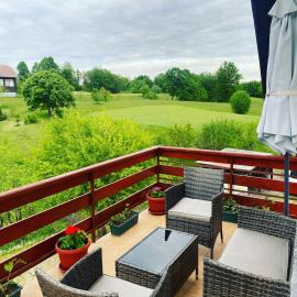 Apartman Laura, hotel di Smoljanac