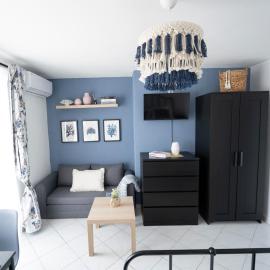 L'infini Sea View apartments Zubovići, готель у місті Зубовичі