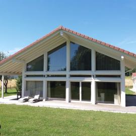chalet bien-être 100m² -Gîte les 4 saisons - Lac de Chalain, Hotel in Marigny