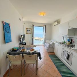 Albamare apartment