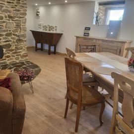 chambres d'hôtes et bistrot Le Galouray, hotel La Grée-Saint-Laurent-ban