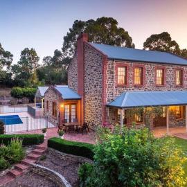 Hahndorf Luxury Retreat 5 bedrooms for 12 guests, hotel in Hahndorf