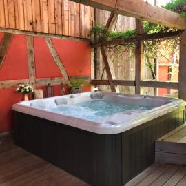 Les Authentics - Le Domaine d'Autrefois & Spa, hotel v destinácii Bolsenheim