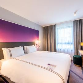 Premier Inn Heidelberg City Bahnstadt，海德堡的飯店