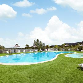 2 Bedroom Gorgeous Home In Grospierres, hotel Grospierres-ben