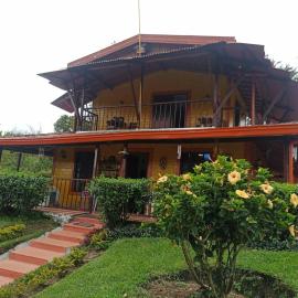 Finca Alejandria (Condominio la Chiquita), hotel di Marinilla