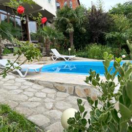 Mate Guesthouse
