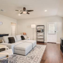 Serene 3BR Retreat near East Austin, hotel din Austin