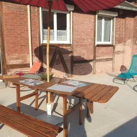 Notre nid - Grande terrasse privée en bord de mer, au coeur du quartier historique du Tréport ! Wifi, hotel in Le Tréport