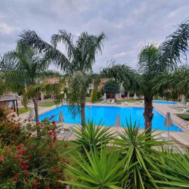 Urania Luxury Suite with pool view -Loutra Resort, hotell sihtkohas Loutra