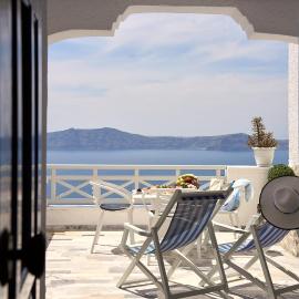 Amphitheater Cave Houses, hotel in Fira