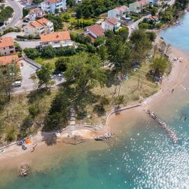 Seafront Maris by EL-PI TOURS, hotel v destinácii Dobrinj