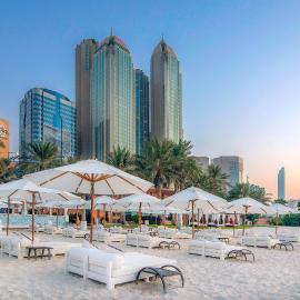 Sheraton Abu Dhabi Hotel & Resort, хотел в Абу Даби