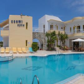 Cosmi Apts Gouves by Estia، فندق في غوفي