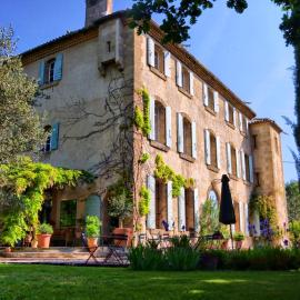 La Bastide des Grands Chênes, hotel in Lambesc