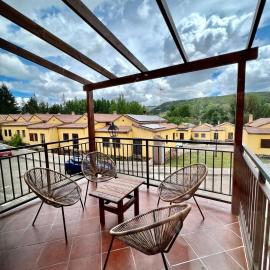 Entre Piñas, Hotel in Tragacete
