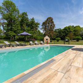 Gîte Cascades des Tufs 2 pièces piscine, hotel em La Châtelaine