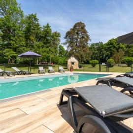 Gîte Parc des Chamois 3 chambres piscine chauffée, hotel em La Châtelaine