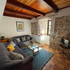 Harry's House, Hotel in Murter