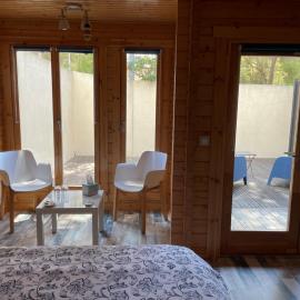 Chalet de La Source: Rognac şehrinde bir otel