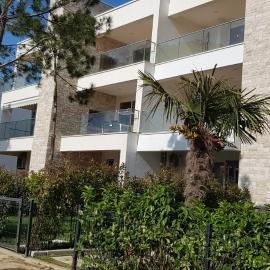 Modern 1BR Apartment San Pietro Resort、Mullini i Danitのホテル