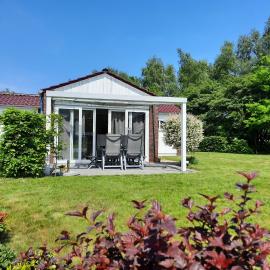 Viesnīca Seestern - Ferienhaus am Quendorfer See (Nr. 5) pilsētā Šūtorfa