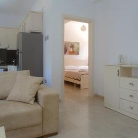 Elia Apartment