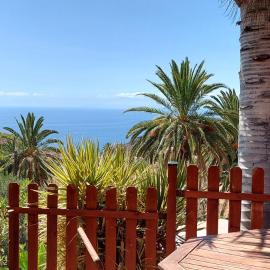 Cabaña Los Palmeros, vista al mar y la montaña, hotel a Alojera