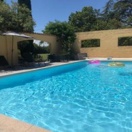 Gîte la Lezardière accès privé canal du midi **, hotel in Castelnaudary