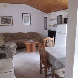 Apartments in Vinjerac - Paklenica Riviera 27673, hotelli kohteessa Vinjerac