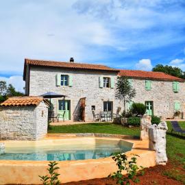 Cottage al Merlo Olivo, hotel in Buje