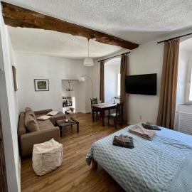 Viesnīca Apartment Georgstor im Posthalterhof mit Sauna pilsētā Blankenheima